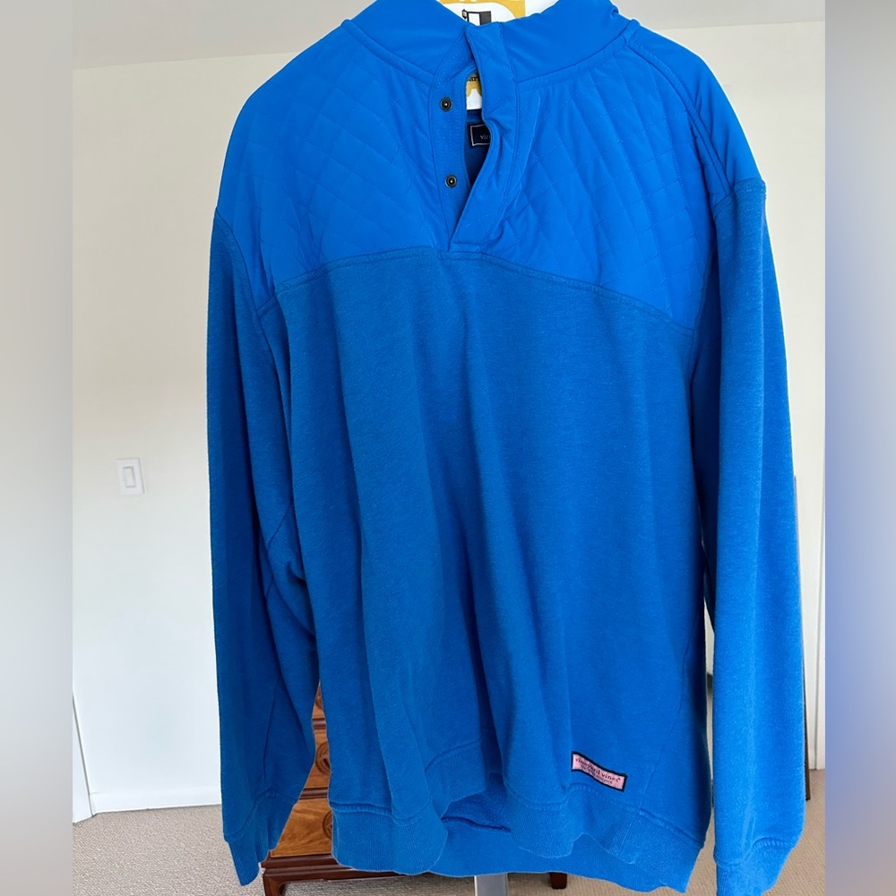 Great condition pullover by Vineyard Vines